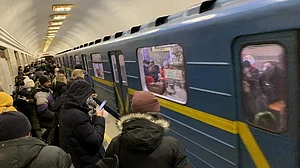 US Embassy in Kiev asks Americans to leave Ukraine