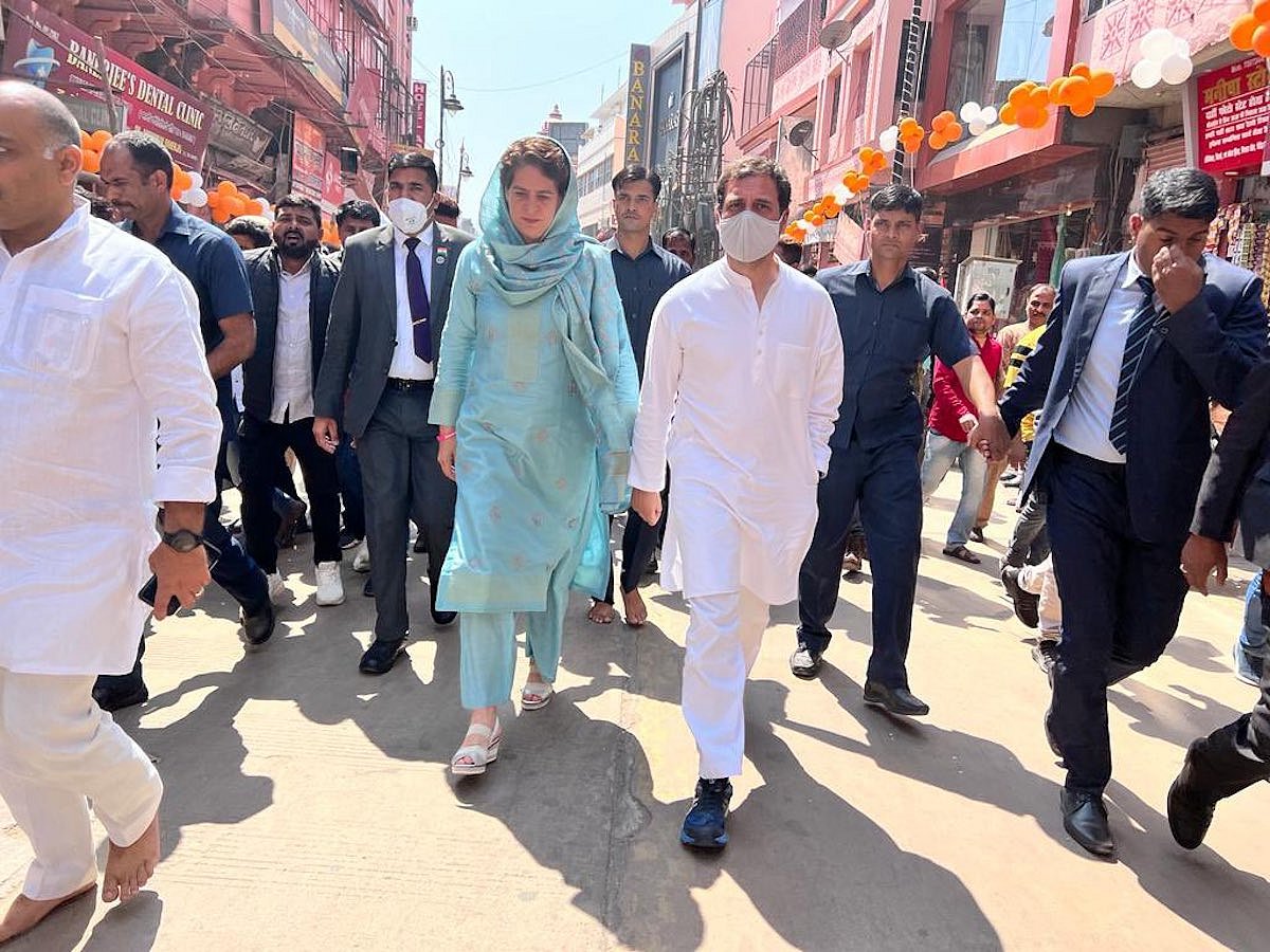 Rahul Gandhi, Priyanka Gandhi offer prayers at Kashi Vishwanath temple in Varanasi