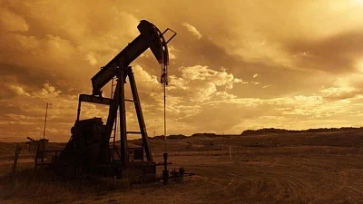 10-year High: Ukraine crisis pushes crude price close to $120 a barrel