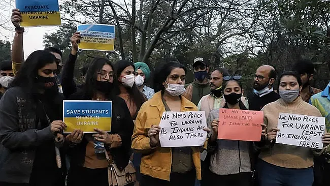 Indian students stranded in Ukraine's Sumy see 'no ray of hope'