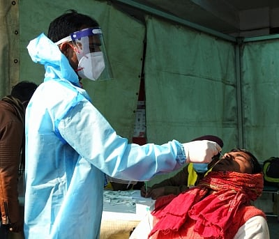 India reports 1,761 fresh Covid-19 cases, 127 deaths