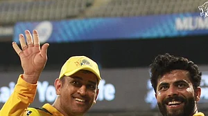 IPL 2022: Ravindra Jadeja is ready to take the mantle from MS Dhoni as CSK skipper, says Gavaskar