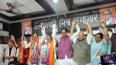All three VIP MLAs in Bihar join BJP, Sahani heading for sack?