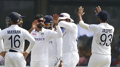 India complete Lankan series-whitewash with massive 238-run win in second Test