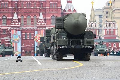 Russia is using secret 'decoy dart' missiles to fool Ukraine air defence