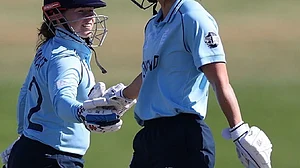 Women's World Cup: Beaumont, Jones help England set competitive total vs SA
