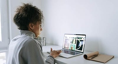 Tips to keep your eyes safe at work