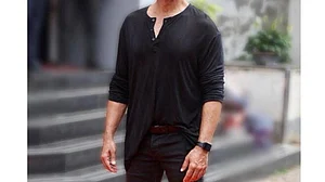 'Bachchhan Paandey' aka Akshay Kumar releases 'kidnaped' influencers as they gave him 1.5 billion views!