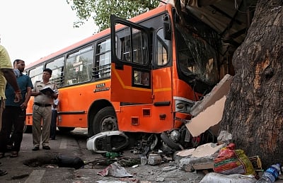 DTC bus rams into shops in Jangpura, 6 severely injured