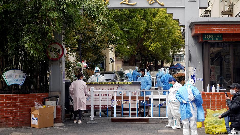 Shanghai allows 4 million out of homes as virus rules ease