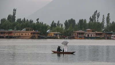 Partly cloudy sky, light rain/thundershowers likely in J&K