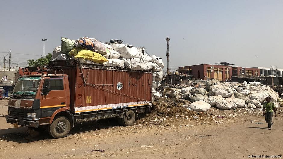 The initiative to establish more collection points across the city for effective management of construction and demolition (C&D) waste is moving forward swiftly, the MCD said. (photo: DW)