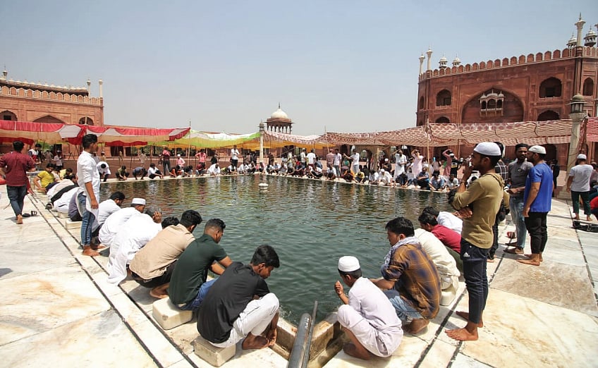 Toughest Ramzan in decades: Fasting, but no feasting 