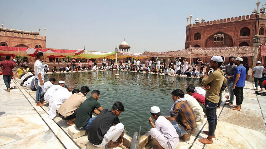 Toughest Ramzan in decades: Fasting, but no feasting 