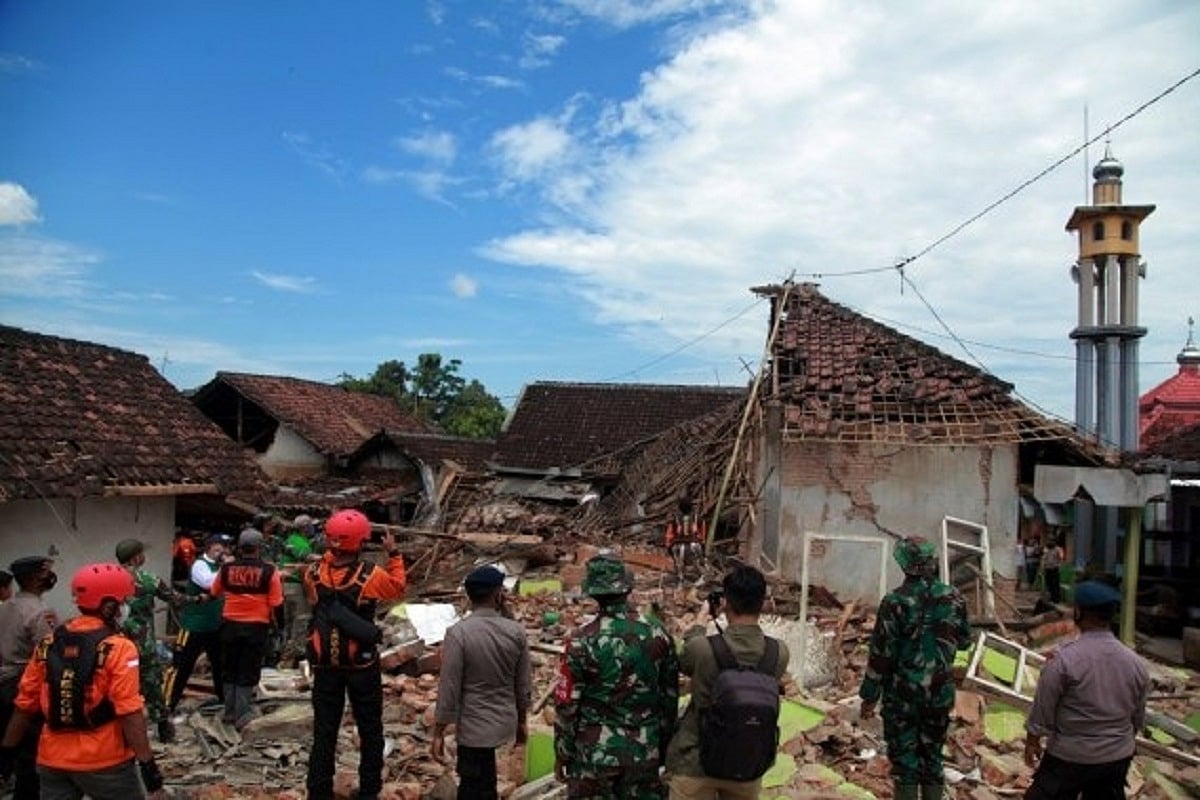 5.1-magnitude quake hits China's Sichuan