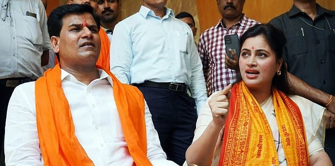 No sufficient ground to invoke sedition charge against Rana couple: Court