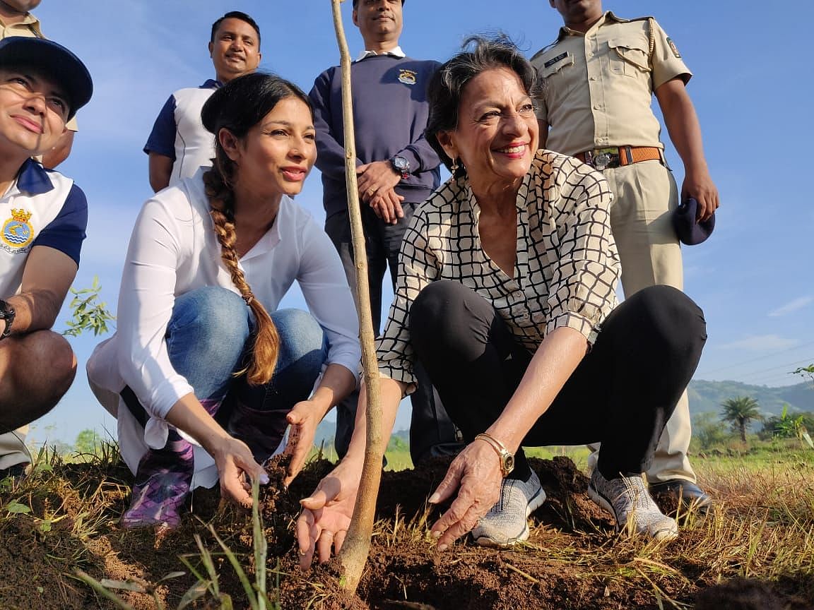 World Earth Day: Tanishaa Mukerji plays her part in enriching the planet through her NGO 'Stamp'