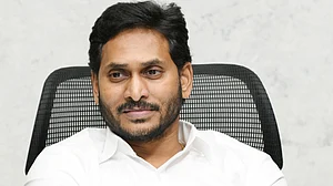 Andhra announces ex-gratia for kin of 5 passengers run over by train