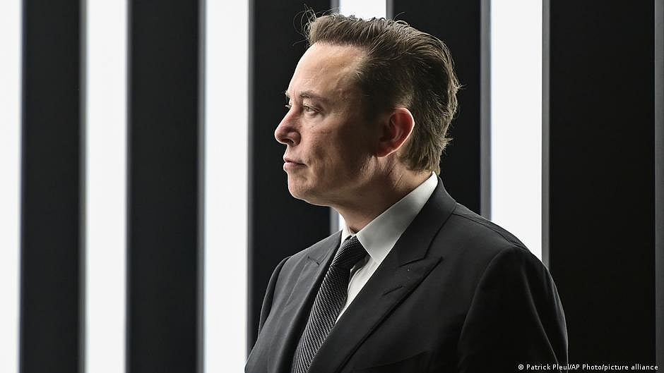 Musk hints paying less for Twitter as he fights with Agrawal over bots