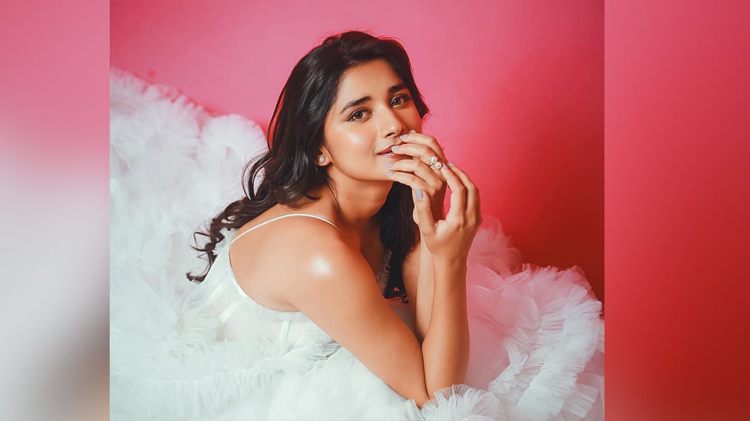 Difficulties and challenges exist in every industry, says actress Kanika Mann 