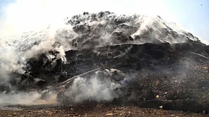 Bhalswa landfill fire: Residents gasp for clean air