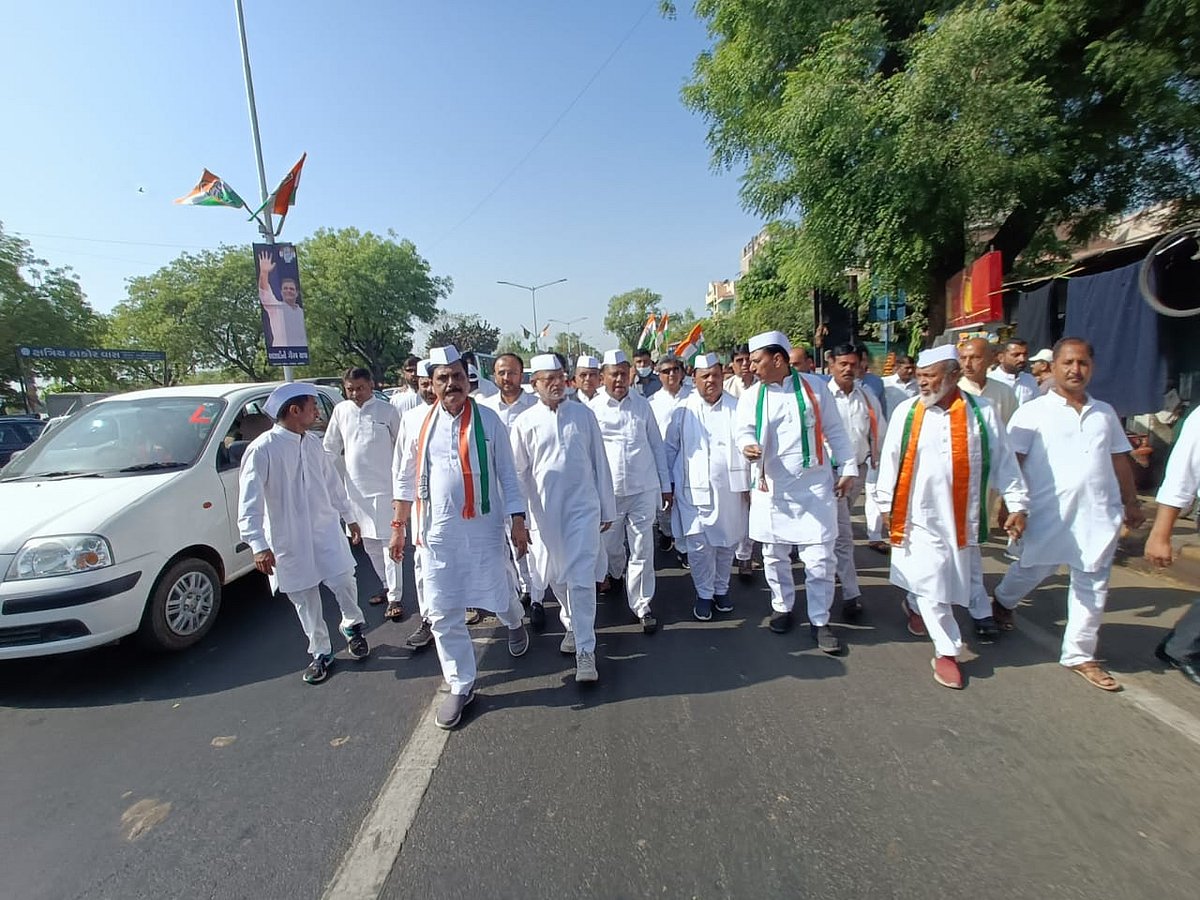 Congress launches 'Azadi Gaurav' march from Sabarmati Ashram