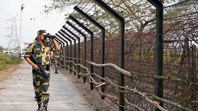 BSF ramps up patrolling at borders in Jammu after detection of tunnel in Samba