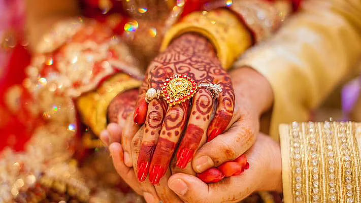 Stones hurled at Dalit man's wedding venue in MP; 5 held