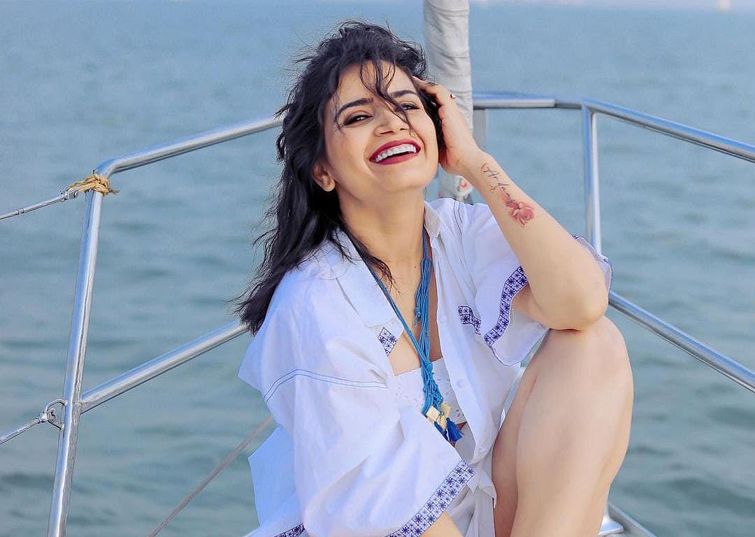 Priya Ahuja inspires fans with motivational posts on social media; says self-confidence is the best outfit