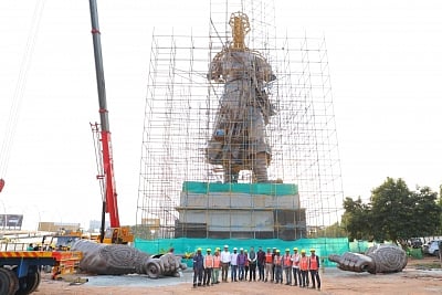 Sword weighing 4000 kg to adorn Kempe Gowda statue at Bengaluru International Airport