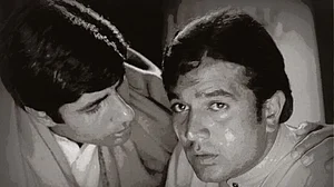 Hrishikesh Mukherjee's 'Anand' to get a remake