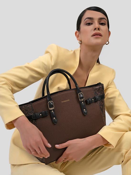 Style a bold handbag to make it a fashion statement