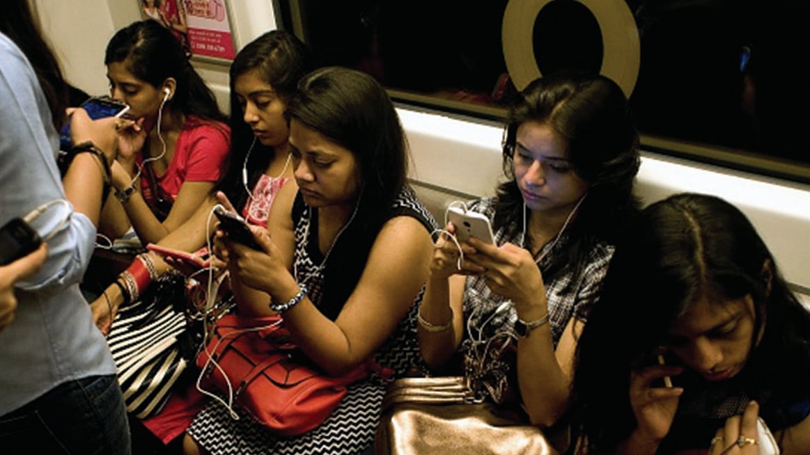Call drops in India higher than global standards but blame it on poor returns on investment 