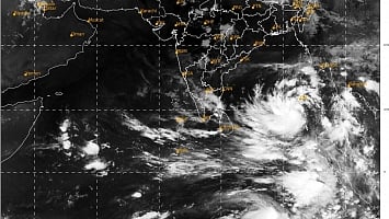 Cyclone threat looms over east coast, Odisha on alert