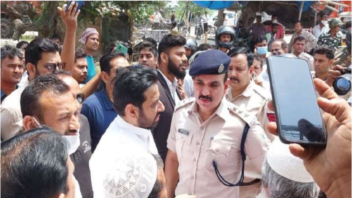 Delhi: AAP MLA Amanatullah Khan detained for blocking MCD's anti-encroachment drive in Madanpur Khadar