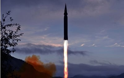 N.Korea fires 3 ballistic missiles toward East Sea: S.Korean military