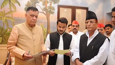 Azam Khan takes oath as Assembly member