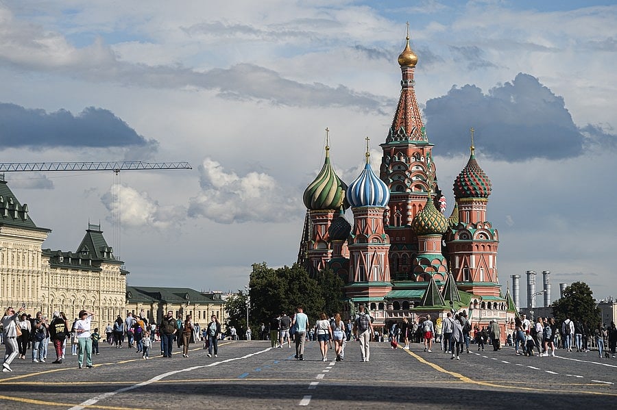 Russia defaults on overseas debt for 1st time in over a century