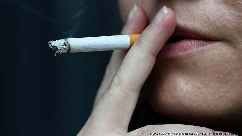 4 lakh cigarettes seized at Mumbai airport