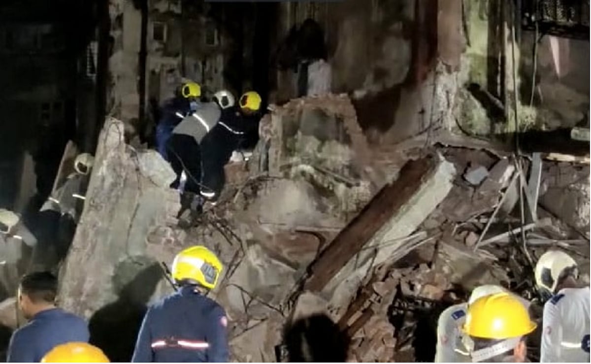 2 killed, 12 injured after residential building collapses in Mumbai