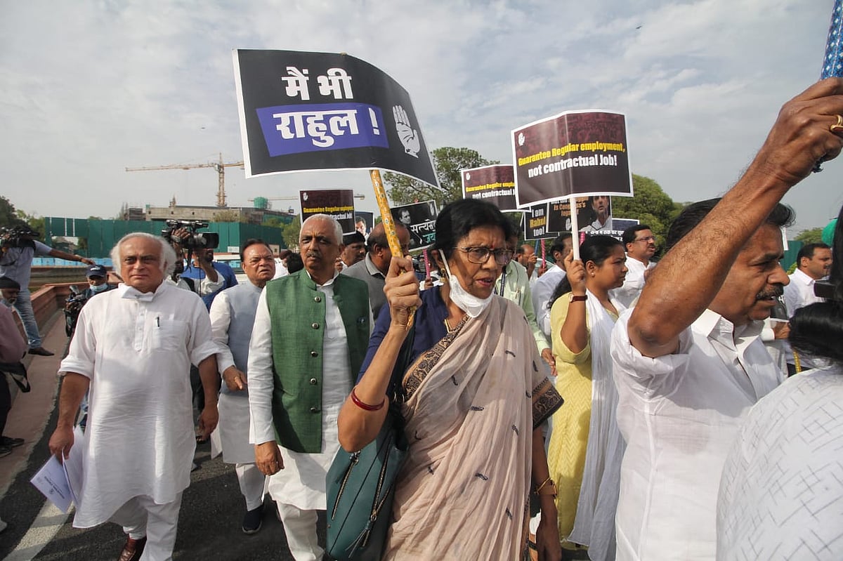Congress leaders meet President Kovind, raise issue of 'mistreatment' of MPs by cops