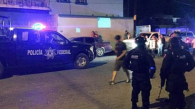 10 gunmen killed in shootout with Mexican police