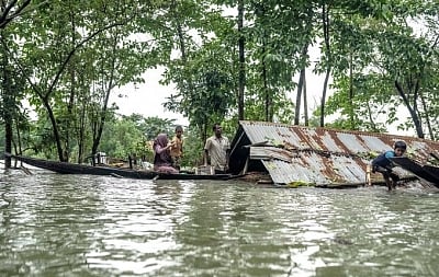 Unicef provides emergency relief as 1.6mn kids stranded by floods in B'desh