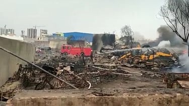 Gurugram: Around 150 jhuggis gutted in massive fire