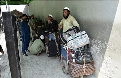 Taliban calls on UNHCR to address Afghan refugee issues