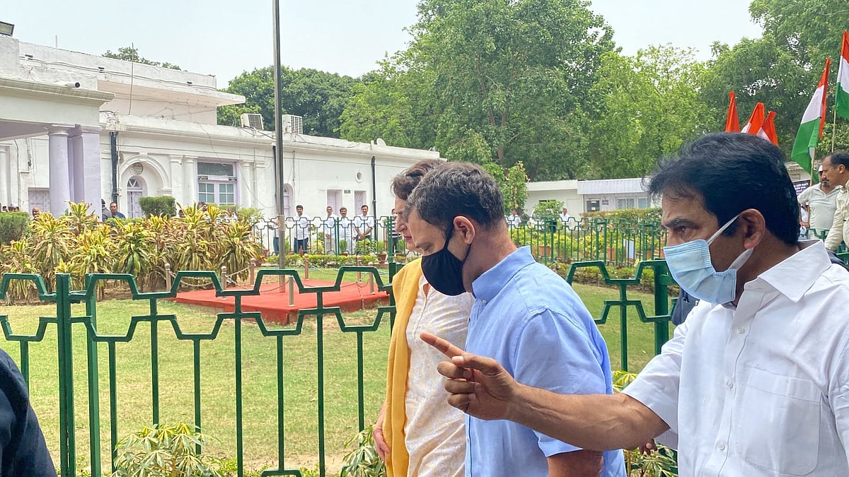 Rahul Gandhi appears before Enforcement Directorate