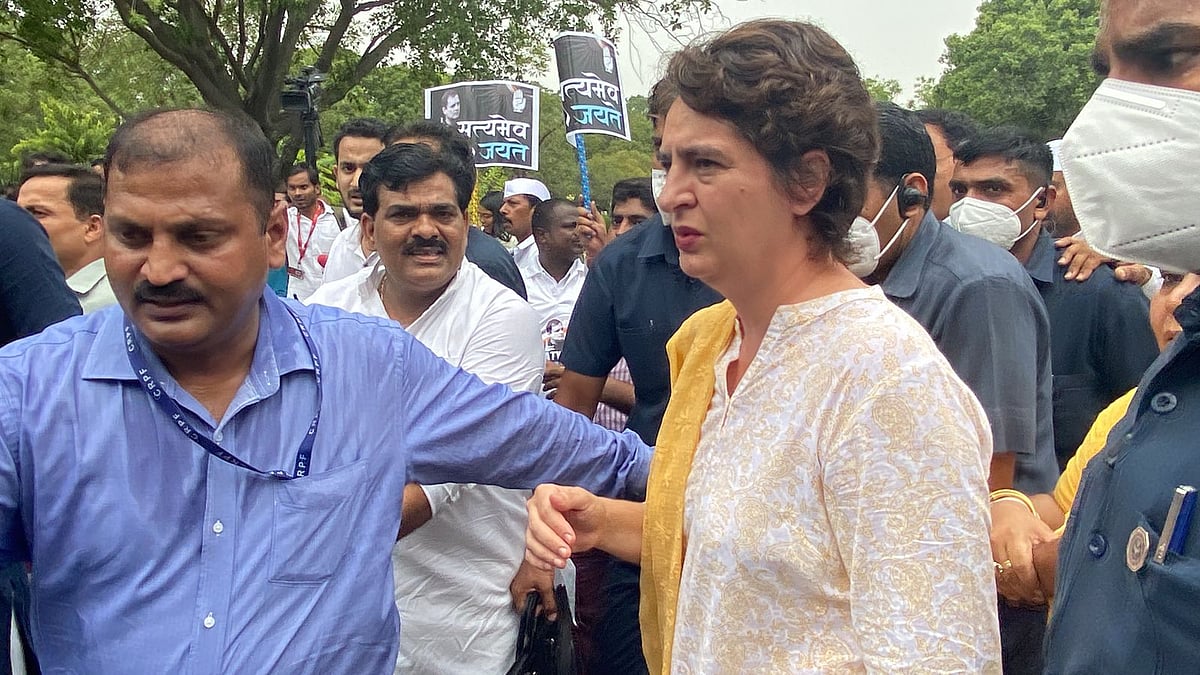 Rahul Gandhi appears before Enforcement Directorate
