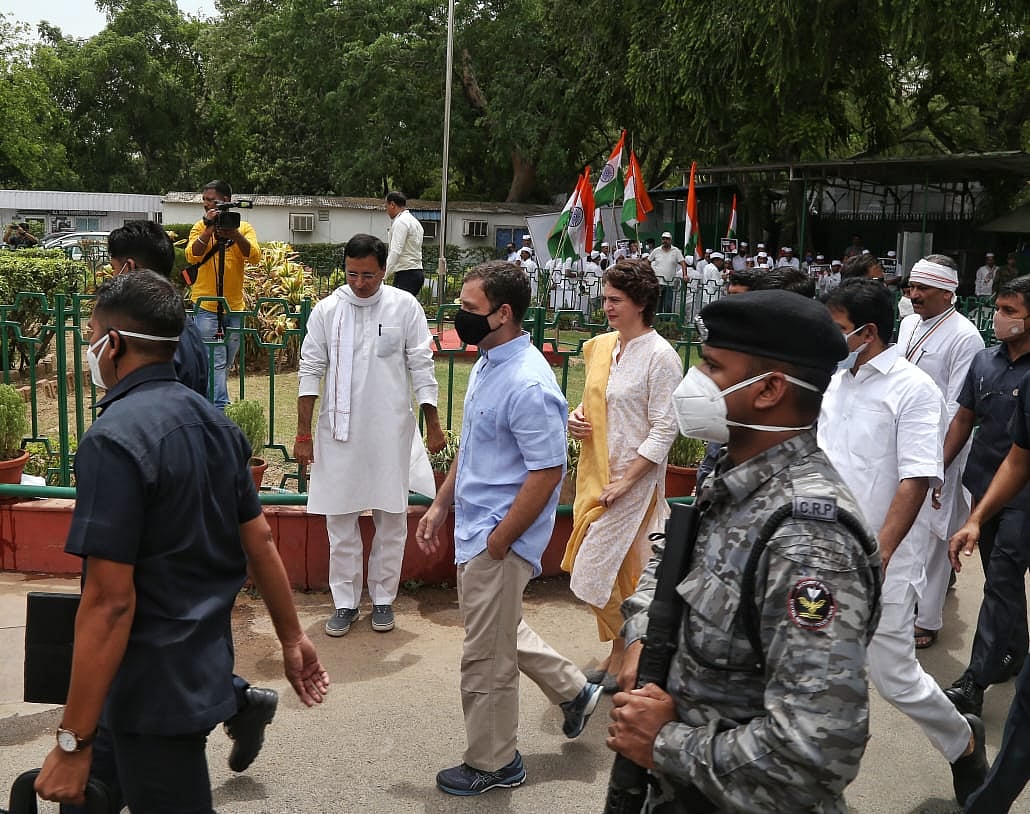 Rahul Gandhi appears before Enforcement Directorate