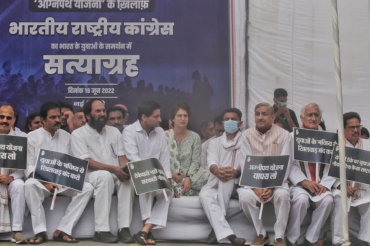 Senior Congress leaders including Priyanka Gandhi hold a Satyagrah in New Delhi against Agnipath scheme on Sunday, June 19