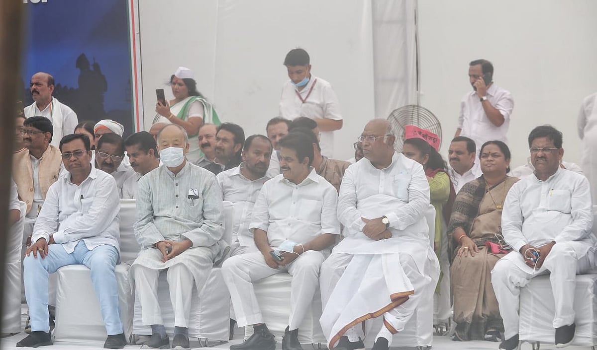 Congress protest at Delhi's Rajiv Chowk over Rahul's ED grilling and Agnipath Scheme